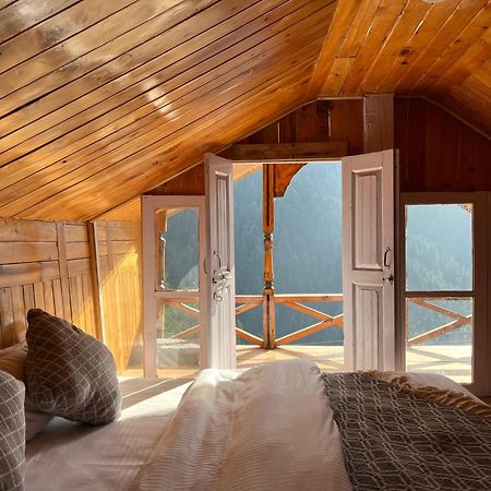 Odin Hostel Shoja Luaran gambar