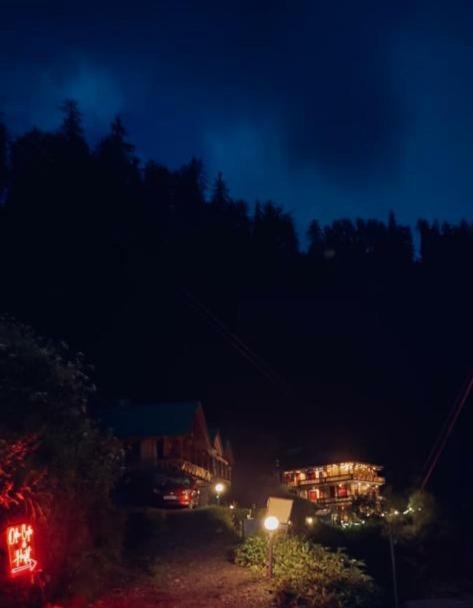 Odin Hostel Shoja Luaran gambar