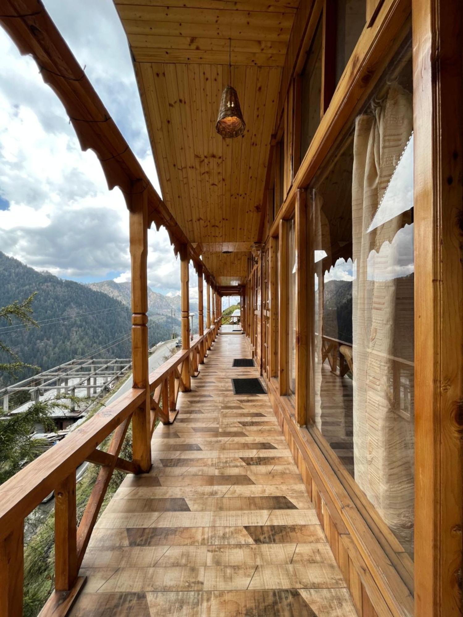 Odin Hostel Shoja Luaran gambar